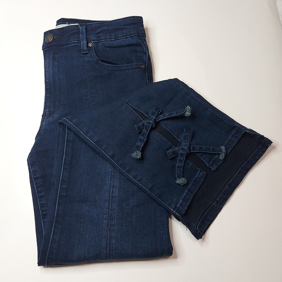 Tractr Front Slit Tie Detail & High Low Hem Jeans - Picture 13 of 16